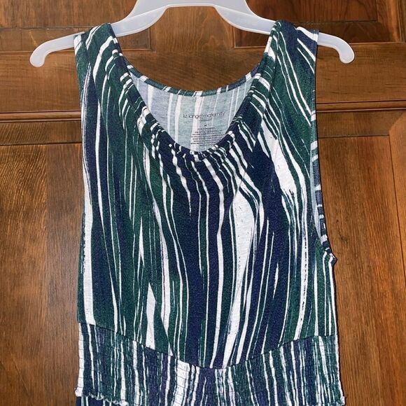 Liz Lange Maternity Dress size M sleeveless blue, green and cream elastic waist - Picture 2 of 10